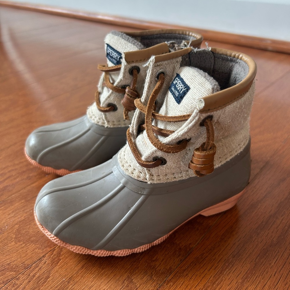 Sperry Kids Gray and Tan Waterproof Duck Boots with Pink-Tone Sole